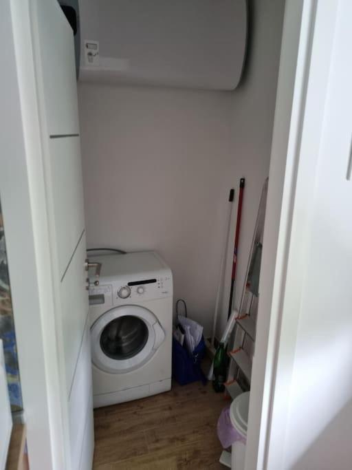 Studio Apartman Bojana 34M2,Free Wifi,Parking Sisak Eksteriør bilde